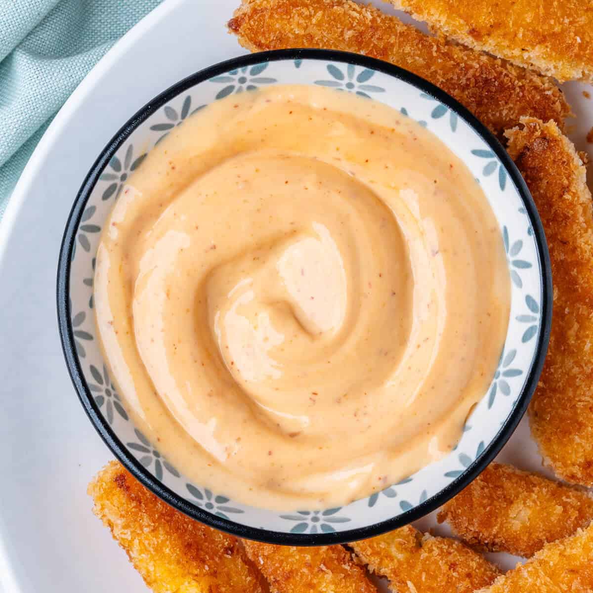 Sriracha Aioli: Elevate Every Dish with This Creamy Spicy Sauce